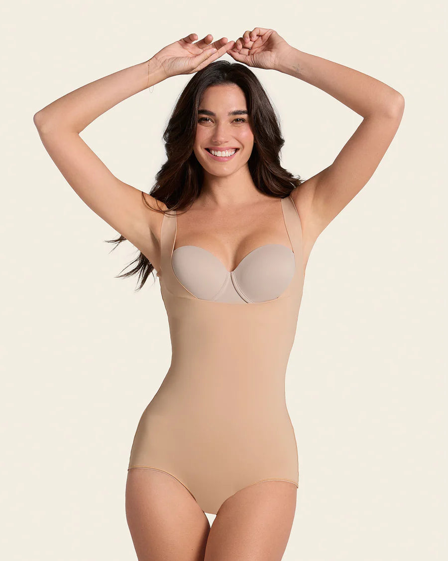 Body faja moldeador de aspecto invisible en glúteo